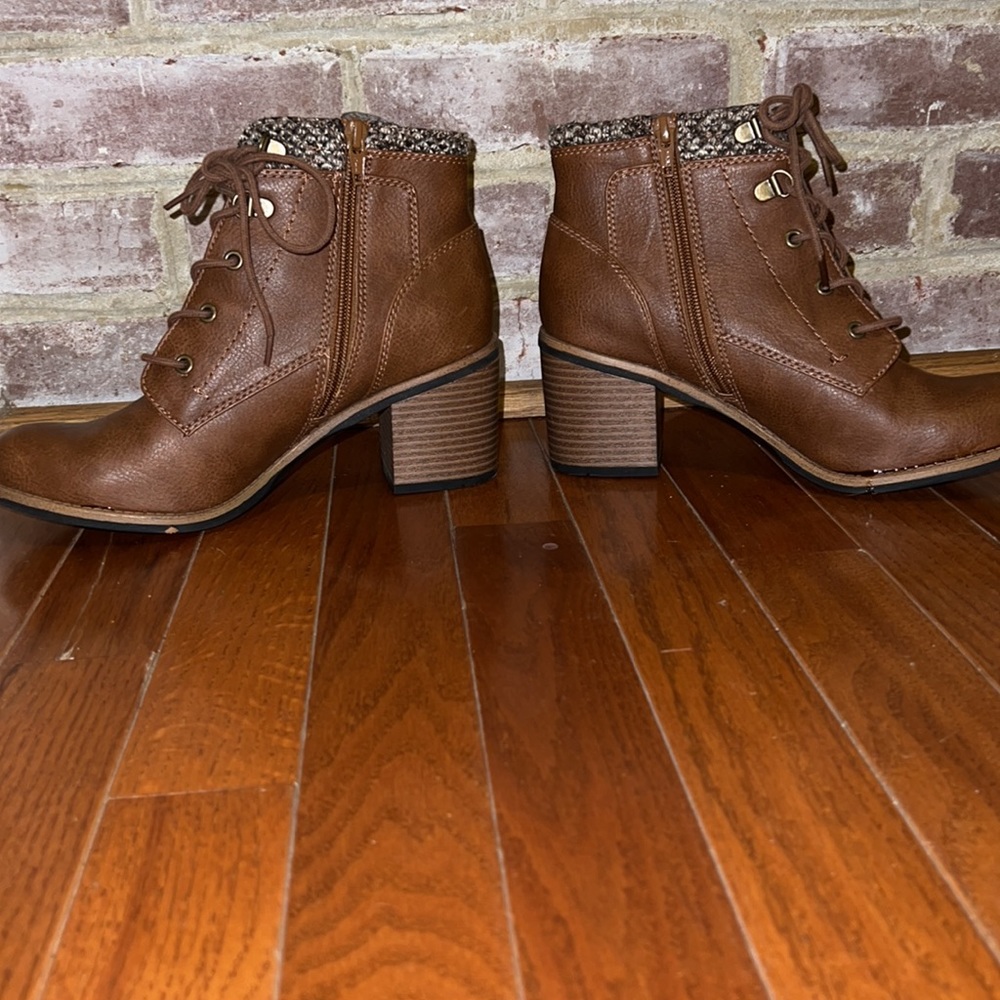 White Mountain boots
